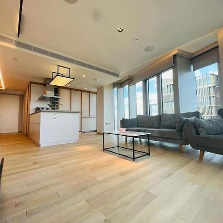 New Manhattan Loft Gardens Stratford Лондон Екстериор снимка